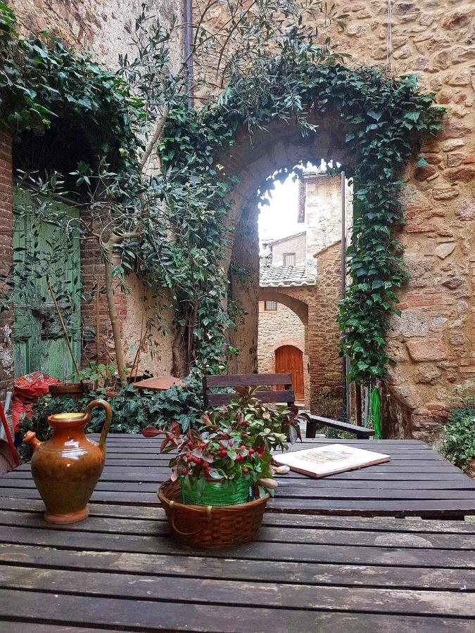 Bed and Breakfast Antico Borgo Di Torri Sovicille Exteriér fotografie