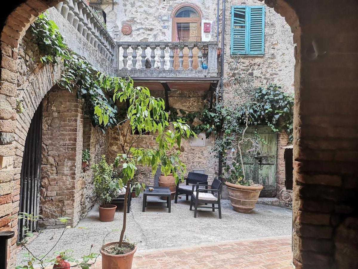 Bed and Breakfast Antico Borgo Di Torri Sovicille Exteriér fotografie