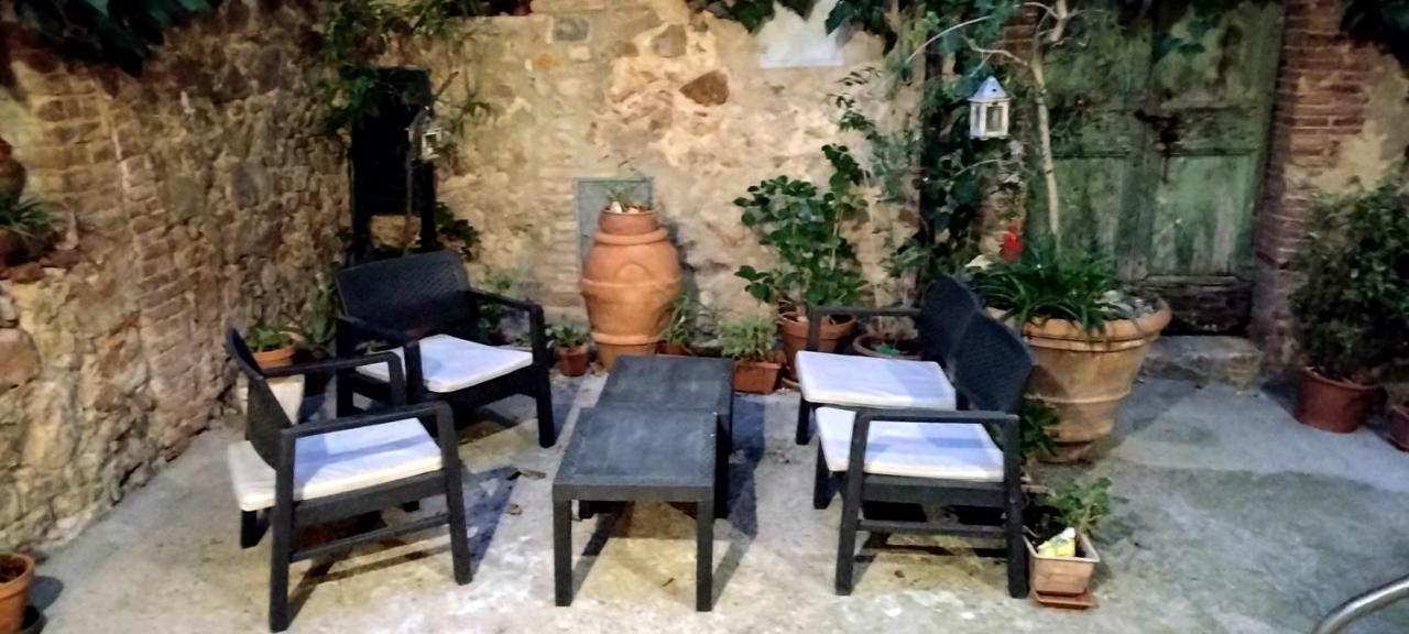 Bed and Breakfast Antico Borgo Di Torri Sovicille Exteriér fotografie