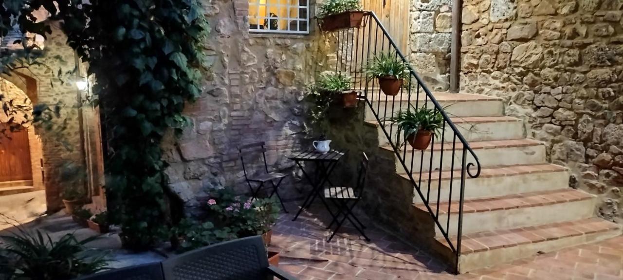 Bed and Breakfast Antico Borgo Di Torri Sovicille Exteriér fotografie